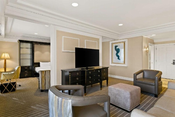 El Royal Sonesta Harbor Court Baltimore image 110